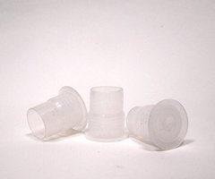 Пробка пластикова для пляшок винних 19 мм
